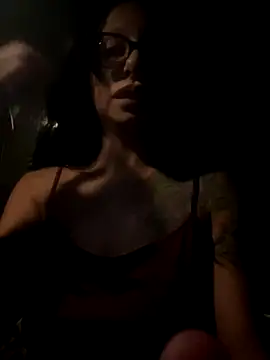 myloveforyouu online show from October 19, 2025, 5:52 am