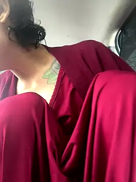 myloveforyouu online show from December 3, 2025, 7:12 pm