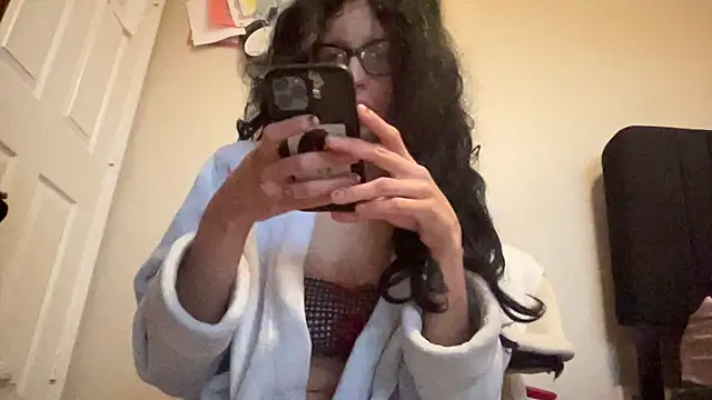 myloveforyouu online show from March 8, 2026, 1:37 pm