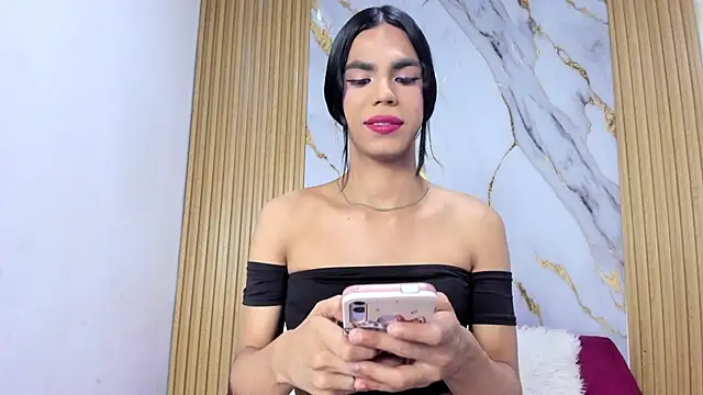 Snapshot of Luluu_08 chatting on May 27, 2026, 3:20 pm Luluu 08 online show from May 27, 2026, 3:20 pm