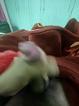 Snapshot of sexyvihan1 chatting on January 16, 2026, 5:33 am sexyvihan1 online show from January 16, 2026, 5:33 am