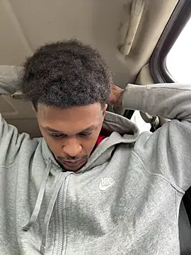 rayyymack online show from March 12, 2026, 4:46 pm