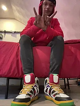 rayyymack online show from March 23, 2026, 1:26 pm