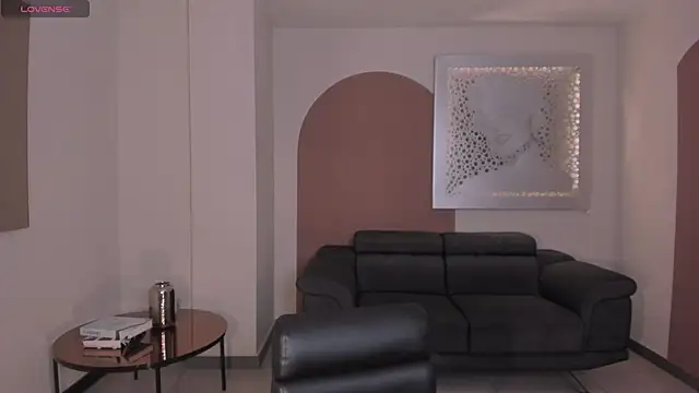 MariaHerrera  online show from September 13, 2025, 8:52 pm