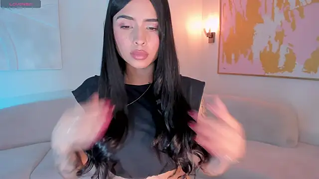 MariaHerrera  online show from June 26, 2026, 11:42 pm