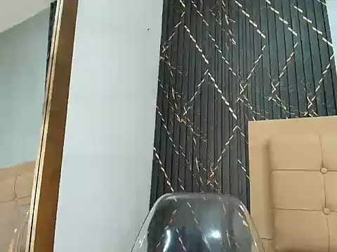 jack pergurtson01 online show from April 18, 2026, 10:19 am