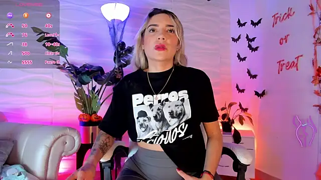 Snapshot of mariablonde_ chatting on October 20, 2025, 9:37 pm mariablonde online show from October 20, 2025, 9:37 pm