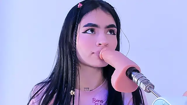 Snapshot of Michellespencer chatting on February 20, 2026, 9:04 pm Michellespencer online show from February 20, 2026, 9:04 pm