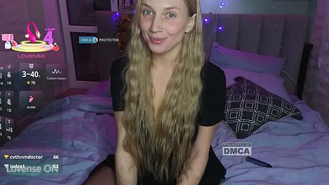 GoodGirl0024 online show from November 6, 2025, 8:21 pm