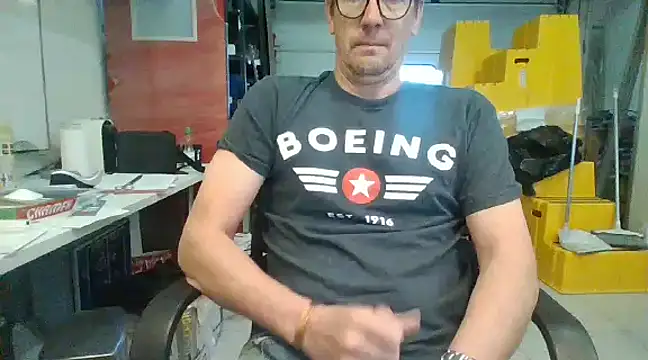 Snapshot of Raimundo1971 chatting on March 11, 2025, 2:18 pm Raimundo1971 online show from March 11, 2025, 2:18 pm