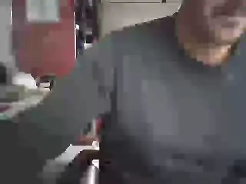 Snapshot of Raimundo1971 chatting on April 8, 2026, 3:01 pm Raimundo1971 online show from April 8, 2026, 3:01 pm