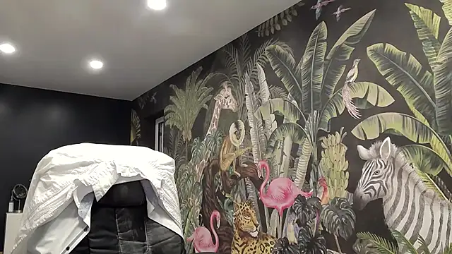 carla88 online show from February 21, 2025, 9:13 am