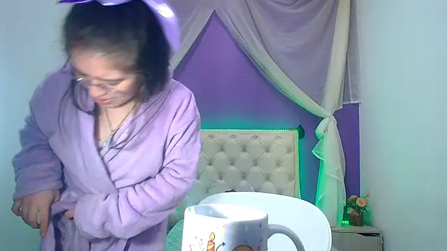 Snapshot of Ingrid_Casas chatting on December 15, 2024, 9:53 pm Ingrid Casas online show from December 15, 2024, 9:53 pm