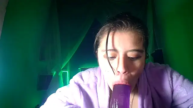 Snapshot of Ingrid_Casas chatting on December 16, 2024, 12:59 am Ingrid Casas online show from December 16, 2024, 12:59 am