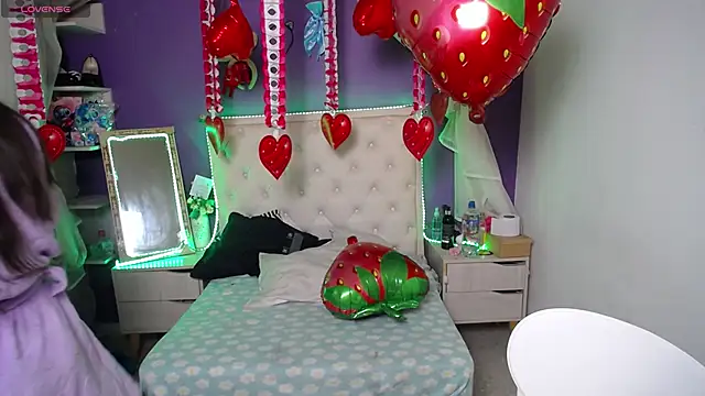 Snapshot of Ingrid_Casas chatting on February 25, 2025, 11:22 pm Ingrid Casas online show from February 25, 2025, 11:22 pm