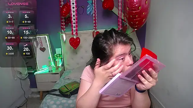 Snapshot of Ingrid_Casas chatting on February 27, 2025, 11:37 pm Ingrid Casas online show from February 27, 2025, 11:37 pm