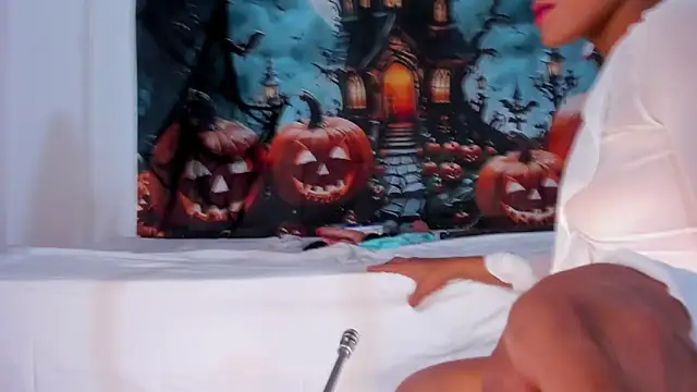 Juliette  3 online show from November 1, 2025, 11:01 am