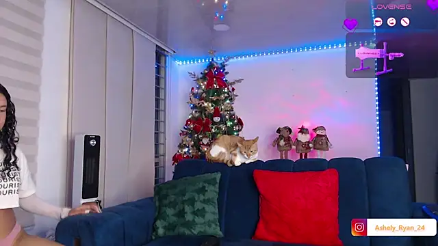 ashely ryan24 online show from November 19, 2025, 10:43 pm