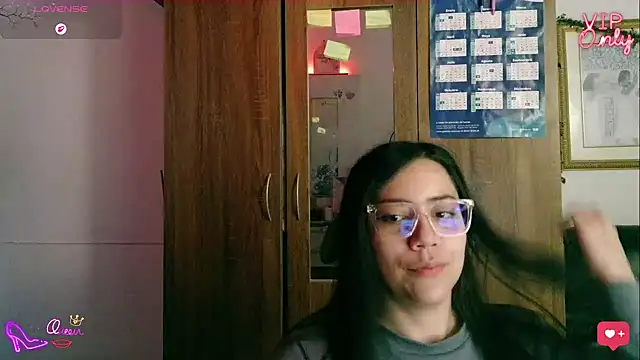 LauGrayJ online show from February 27, 2026, 11:32 am