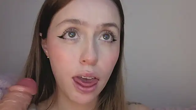 SofiaGc online show from October 27, 2025, 3:43 am