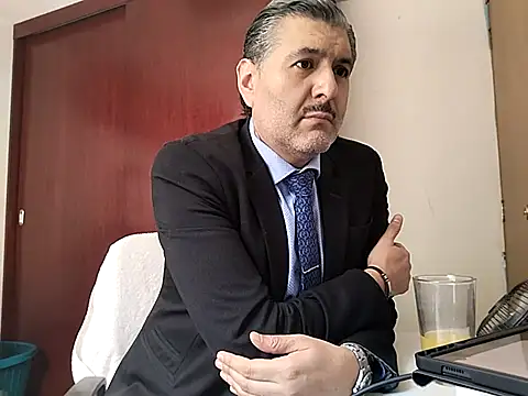 BushBator online show from February 26, 2025, 8:00 pm