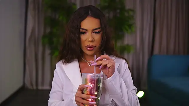 Snapshot of MissKiarra chatting on January 11, 2025, 4:48 am MissKiarra online show from January 11, 2025, 4:48 am