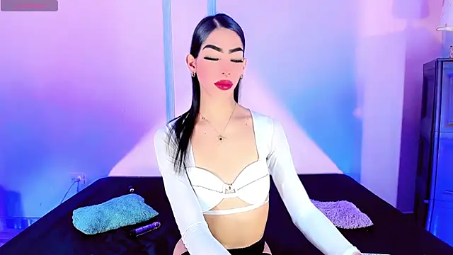 Tiffany moonblack online show from November 22, 2025, 5:50 am