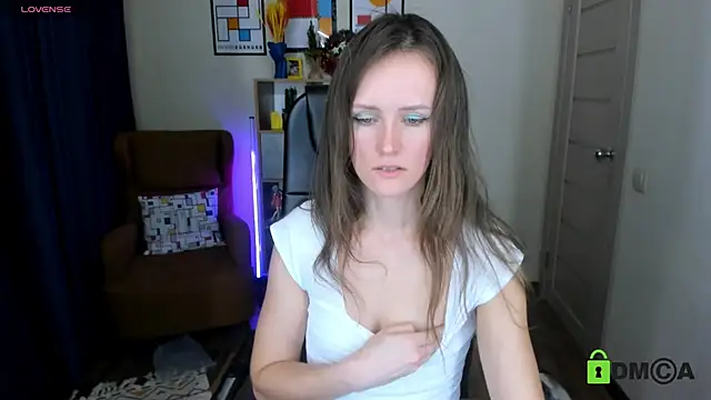 FrancescaCollins online show from January 5, 2025, 2:08 pm