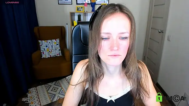 FrancescaCollins online show from February 16, 2025, 11:16 am