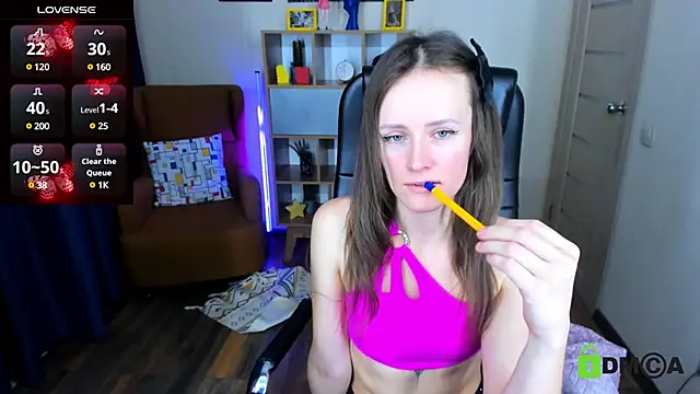 FrancescaCollins online show from February 18, 2025, 2:16 pm