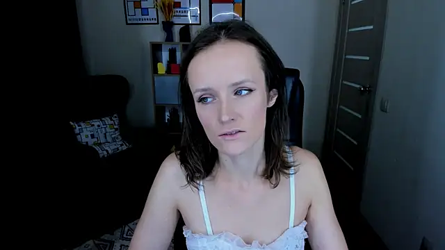 FrancescaCollins online show from October 24, 2025, 4:03 pm