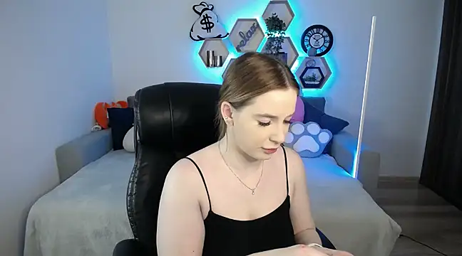 SabrinViolet online show from February 25, 2025, 9:09 am