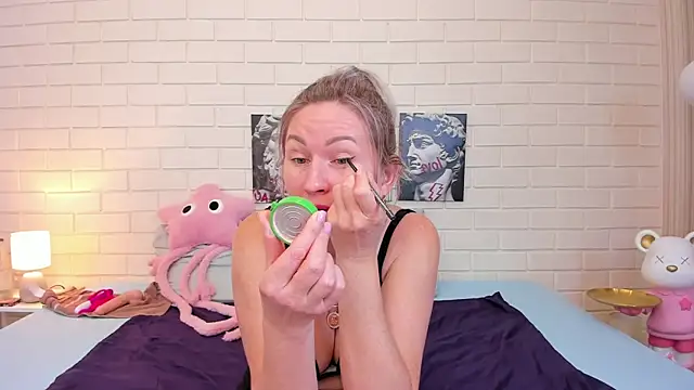 AriFleow online show from October 16, 2025, 5:19 am