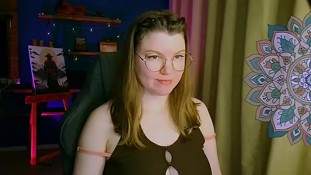 Snapshot of VioletteWay chatting on February 8, 2026, 4:21 pm VioletteWay online show from February 8, 2026, 4:21 pm