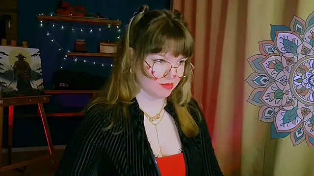 Snapshot of VioletteWay chatting on February 15, 2026, 4:58 pm VioletteWay online show from February 15, 2026, 4:58 pm