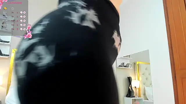 Sara Gomez online show from September 23, 2025, 3:53 am