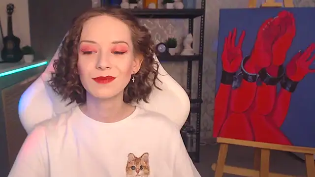 FascinatingEyess online show from November 25, 2025, 1:33 pm