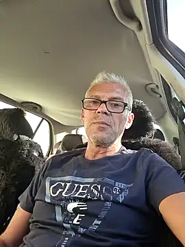 Picolo4111 online show from September 11, 2025, 3:23 pm