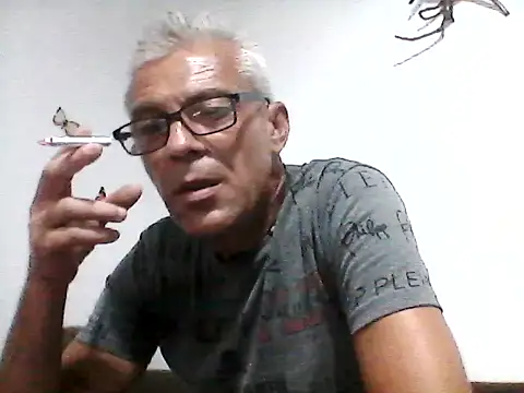 Picolo4111 online show from September 20, 2025, 7:26 pm