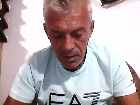 Picolo4111 online show from September 23, 2025, 8:01 pm