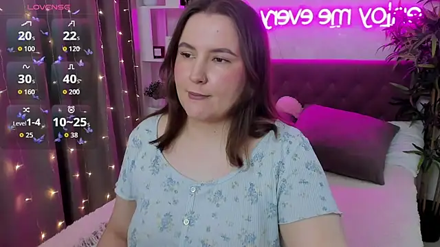 FeralPeach online show from March 27, 2026, 5:57 am