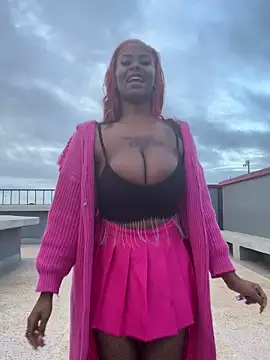 Rose berry online show from October 29, 2025, 3:14 pm