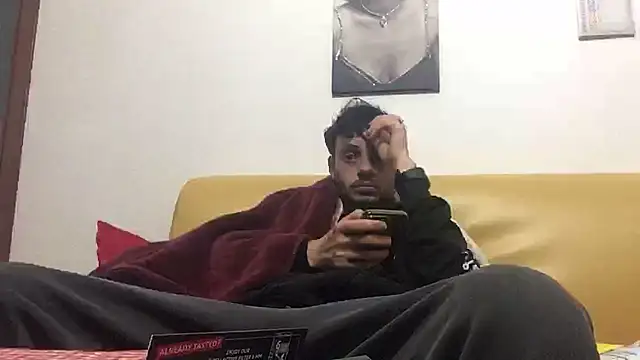 DragonPink online show from January 5, 2025, 11:44 pm