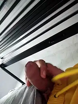 Snapshot of 719610 chatting on April 8, 2026, 2:55 am 719610 online show from April 8, 2026, 2:55 am