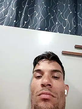 Snapshot of 719610 chatting on April 9, 2026, 2:33 am 719610 online show from April 9, 2026, 2:33 am