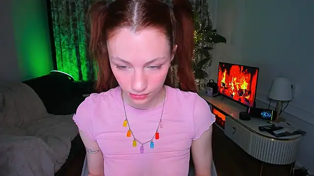 Alyssa Smitt online show from January 7, 2026, 11:18 pm