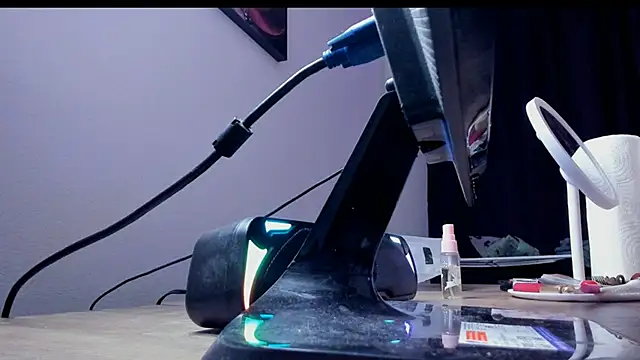 Magic Allie online show from December 3, 2025, 6:21 am