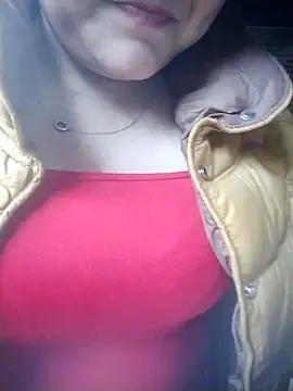 Snapshot of Rose_DiDi chatting on March 6, 2025, 3:35 am Rose DiDi online show from March 6, 2025, 3:35 am