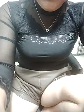 Snapshot of Rose_DiDi chatting on November 16, 2025, 7:47 am Rose DiDi online show from November 16, 2025, 7:47 am