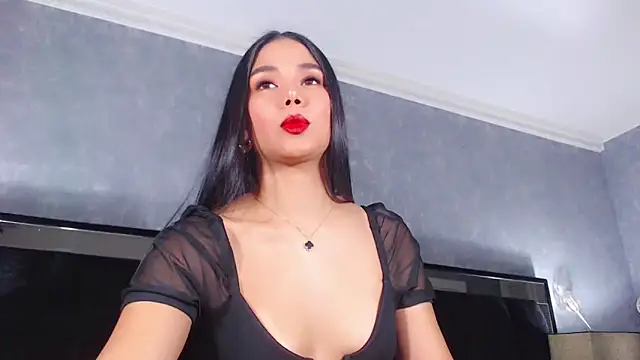 Snapshot of JasmineMoore chatting on December 16, 2024, 10:03 pm JasmineMoore online show from December 16, 2024, 10:03 pm